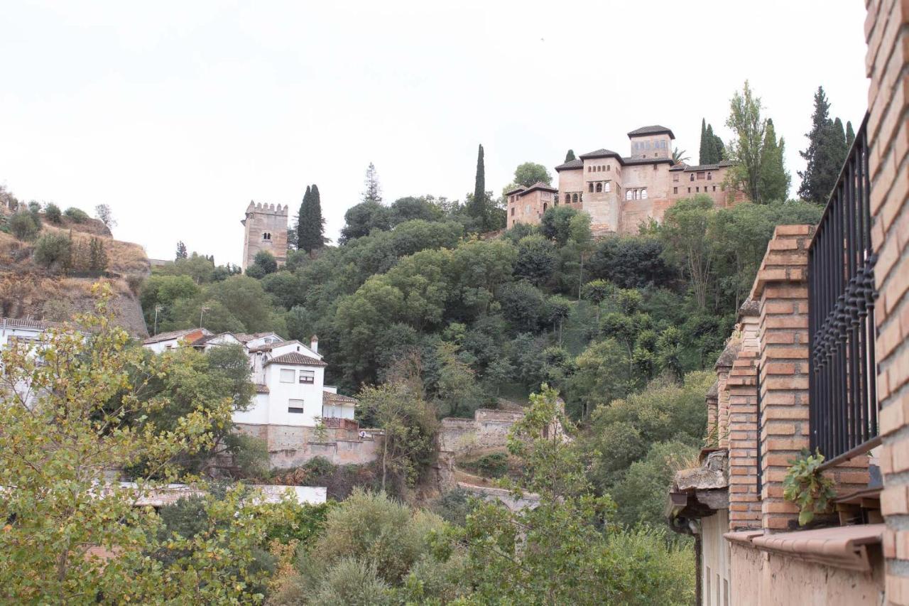 Piso Para Cuatro A Los Pies De La Alhambra Granada Bagian luar foto